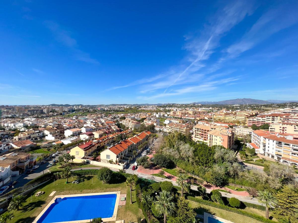 Apartamento A 900 M De La Playa Y Con Vistas Al Mar En Fuengirola Exterior photo